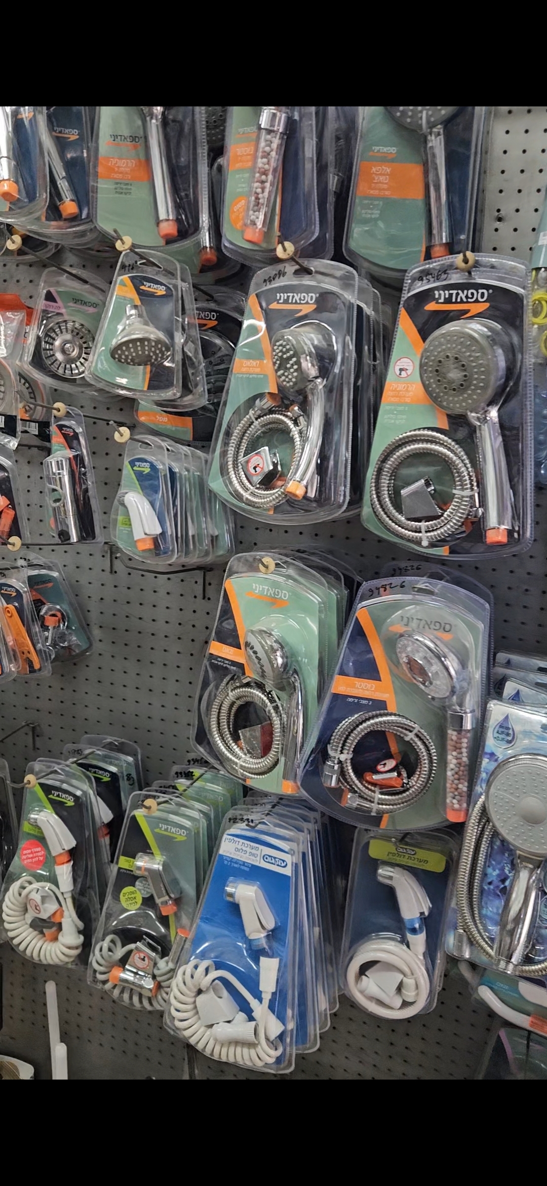 מזלפי מקלחת SPADINI Anti-Calc — פיות סיליקון נגד אבנית