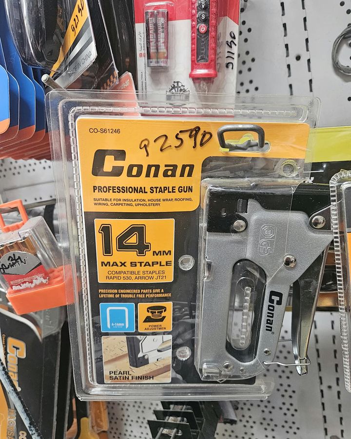 אקדח סיכות Conan 14, כפי שנמכר באבי סנטר טמבוריה חולון