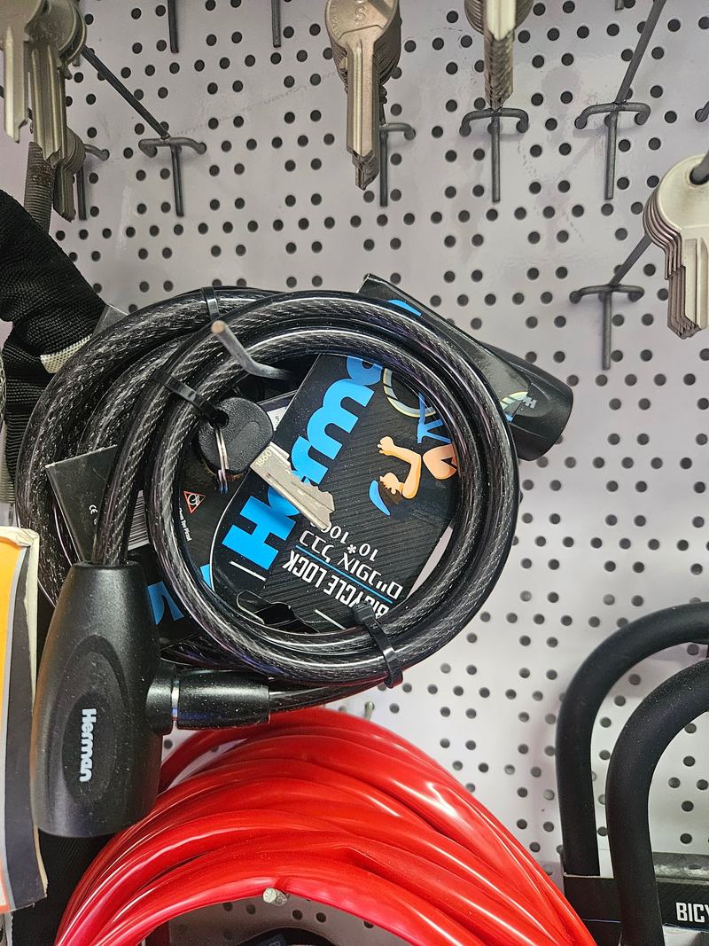 מנעול כבל ספירלי Herman עם מפתח, באבי סנטר טמבוריה חולון